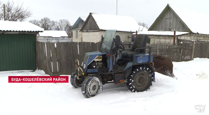 Бензин в бутылках. Жители Поставского района предлагают продавать топливо расфасованным-4