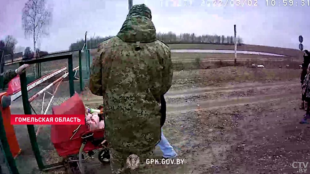 «Чтобы детей не порезало». Житель Украины рассказал о том, как добирался в Беларусь-1