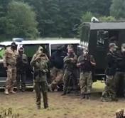 Пограничники Польши вытесняют в Беларусь группу беженцев из Афганистана Пограничники Польши вытесняют в Беларусь группу беженцев из Афганистана