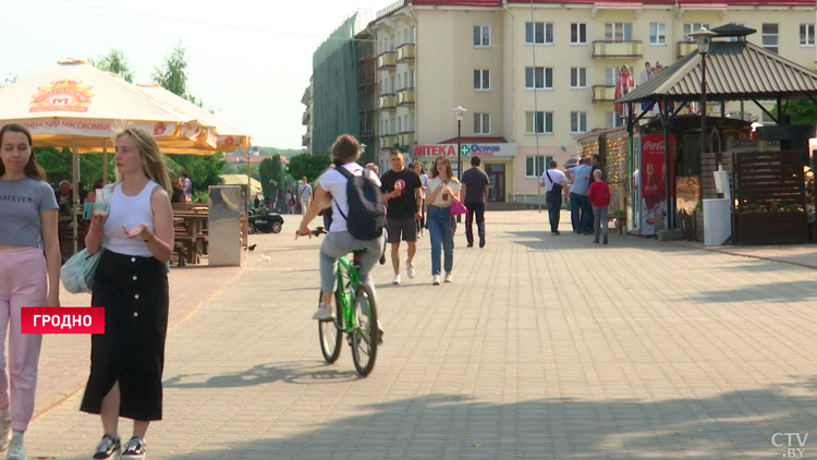 В Беларуси продлили безвиз! Что думают граждане соседних стран?-28