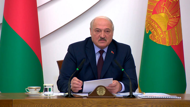 Лукашенко в БГУ: до меня доходит информация о процессах, происходящих в вузе, и они меня настораживают