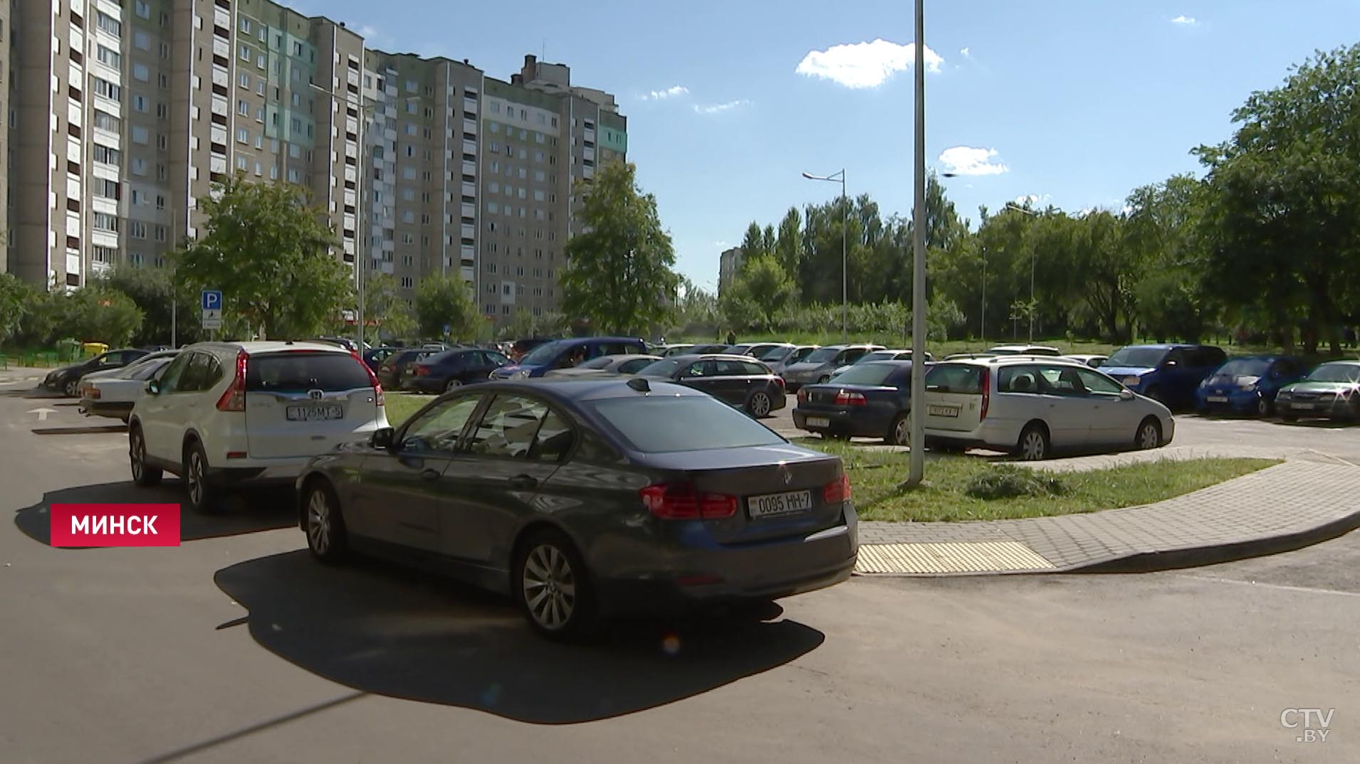В Минске продолжается масштабная реконструкция дворов-1 В Минске продолжается масштабная реконструкция дворов-1