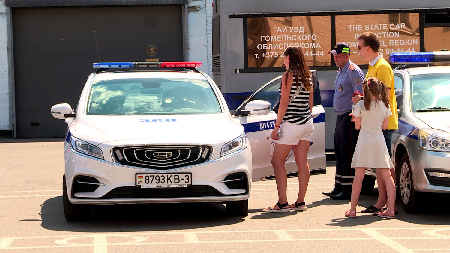 ГАИ предложила блогерам показать свои навыки вождения. Вот что из этого получилось