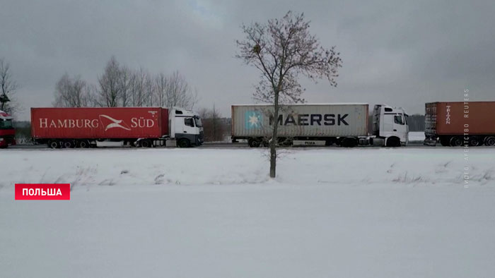 Польские перевозчики на время приостановят блокаду погранпереходов на границе с Украиной