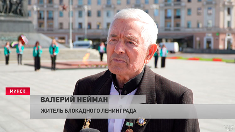 «Война всегда во мне». У монумента Победы в Минске собрались защитники и жители блокадного Ленинграда-4