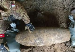 В Турине эвакуируют жителей из-за бомбы времён Второй мировой войны
