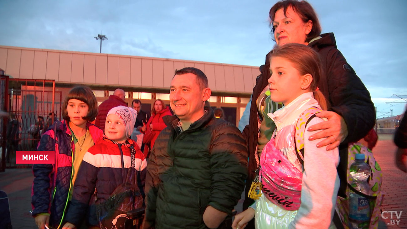 «Без войны, без бахов, без взрывов». Дети из Донбасса приехали на отдых в Беларусь-10