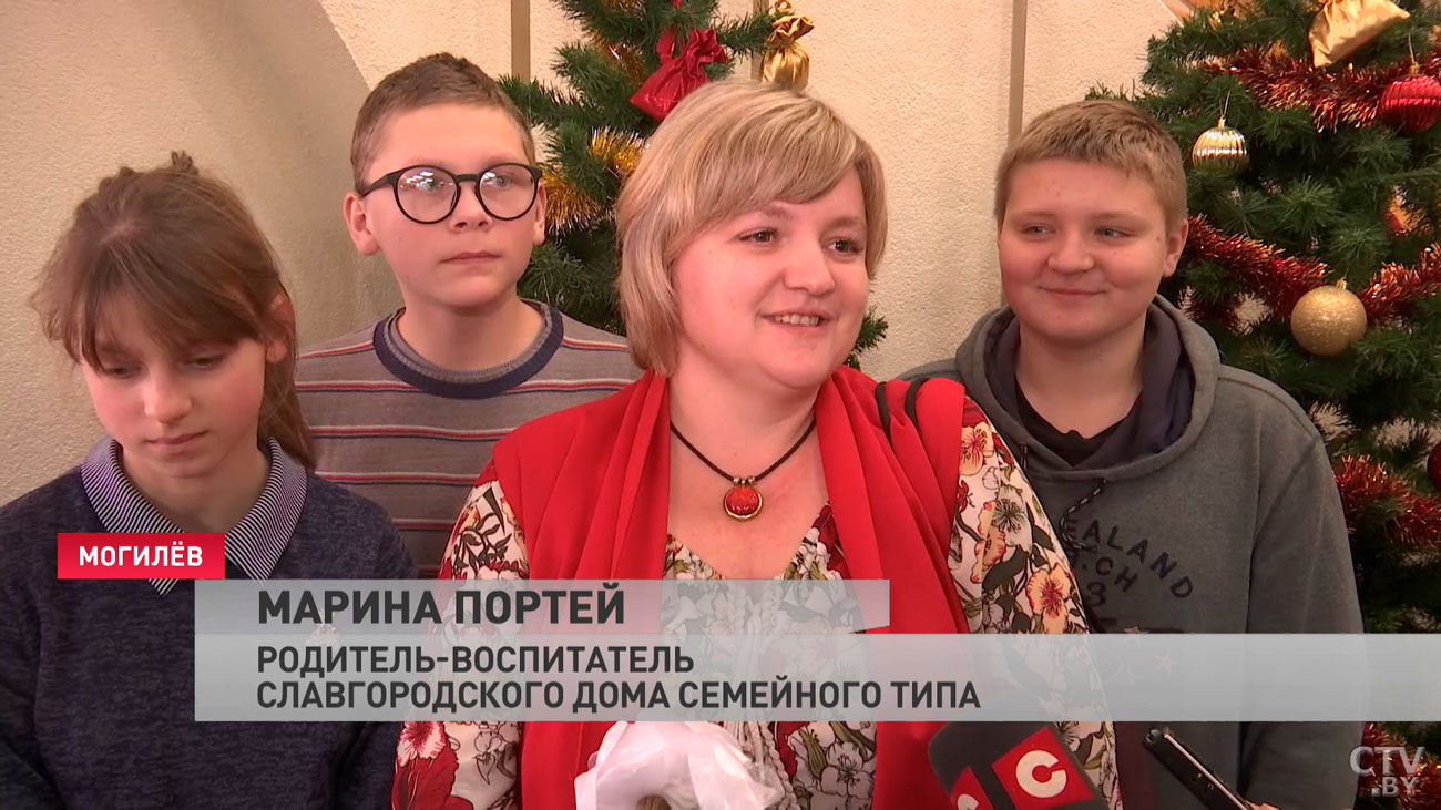 «Было классно, и мы получили коробку конфет». Более 400 детей собрал благотворительный праздник в Могилёве-1