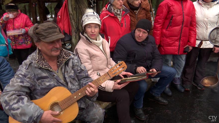 «Придёт человек на пенсию, и он не знает, куда себя деть». Этот белорус уже больше 40 лет проводит турпоходы-19