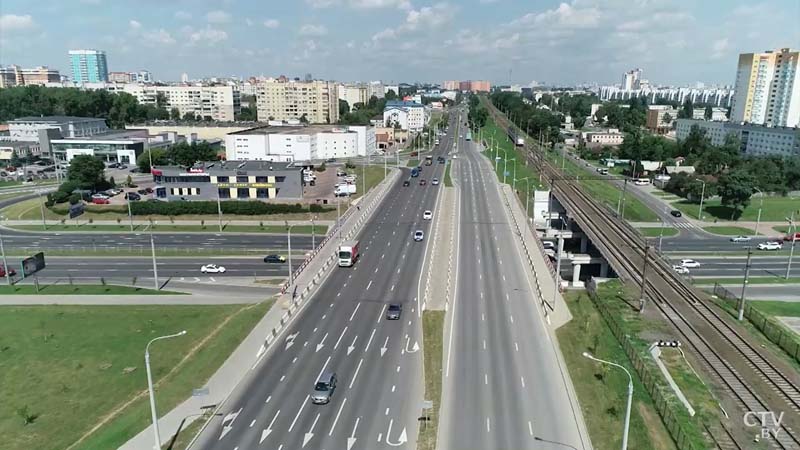 «Главный подход – это, всё-таки, по совести». Замыкают Первое кольцо и строят развязку на Аэродромной. Какие ещё дороги построят в Минске-1