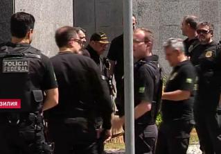 В порту Бразилии обнаружили 1,5 тонны кокаина в грузовых контейнерах В порту Бразилии обнаружили 1,5 тонны кокаина в грузовых контейнерах