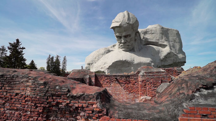 Четыре часа эмоций, фактов и воспоминаний. Что покажет телеканал СТВ в праздничном эфире 9 Мая?