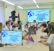 «Прийти всей семьёй, с нашими детьми». Представительницы БСЖ обратились к белорусам «Прийти всей семьёй, с нашими детьми». Представительницы БСЖ обратились к белорусам