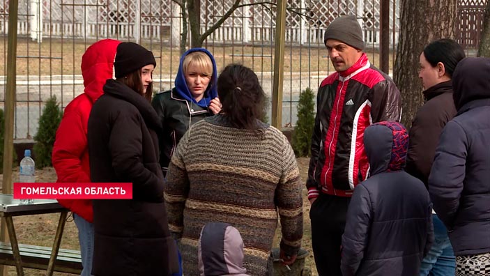 «Закупили товары первой необходимости». Белорусский союз женщин направил гуманитарный груз для беженцев из Украины-1