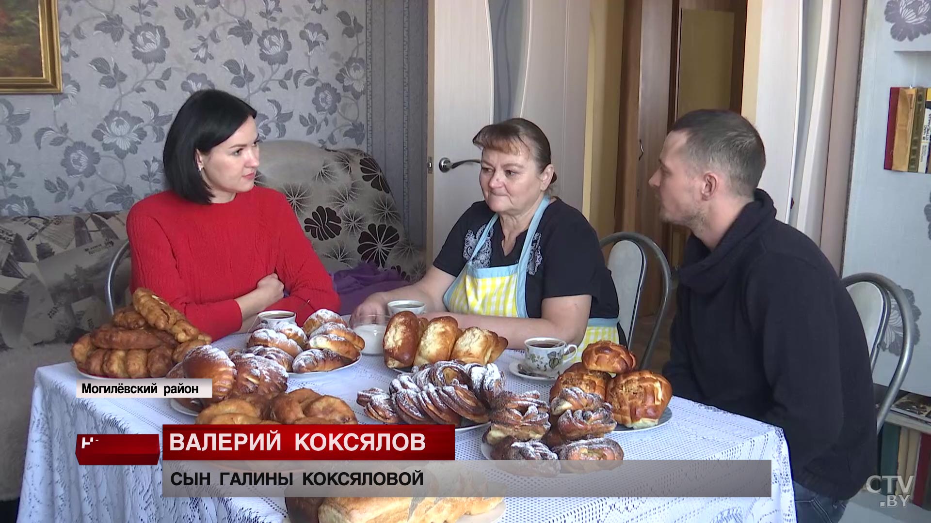 «Появился стимул в жизни». Пенсионерка открыла своё дело и прославилась благодаря булочкам-10