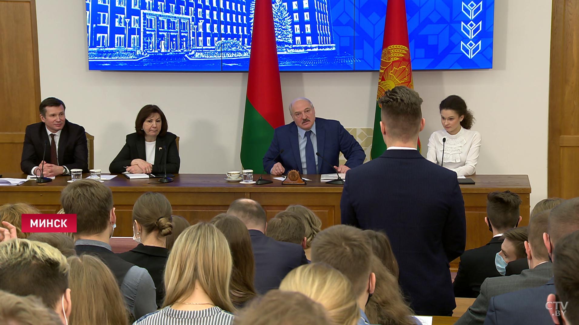 Александр Лукашенко: выбьют они меня из этой обоймы – страна перевернётся-1