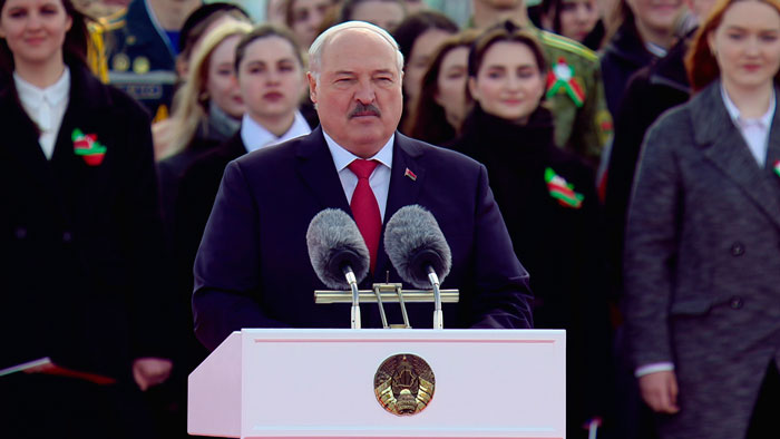 Лукашенко: «Наш народ определил свой путь развития и заложил основы политики белорусского государства»