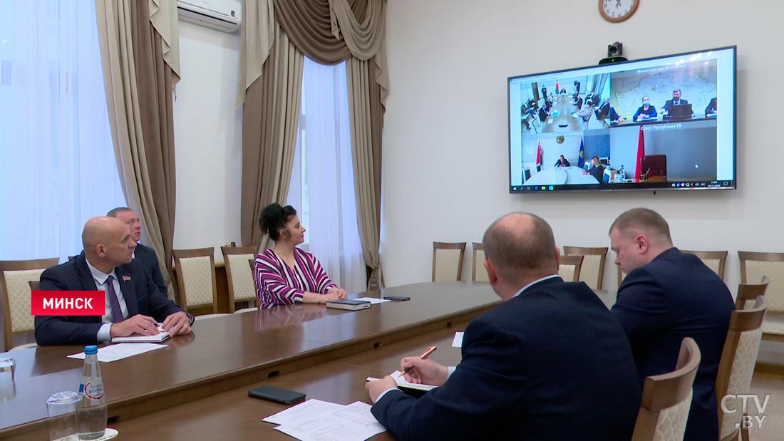 «У нас он абсолютно новый». Законопроект «О саморегулируемых организациях» обсудили в Палате представителей-1