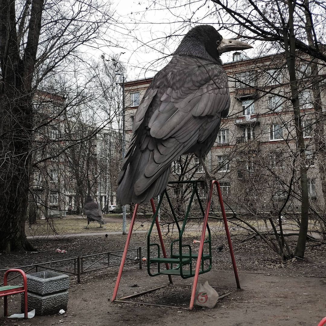 Художник добавляет на фотографии огромных животных. Вот так выглядит одна из параллельных реальностей -5