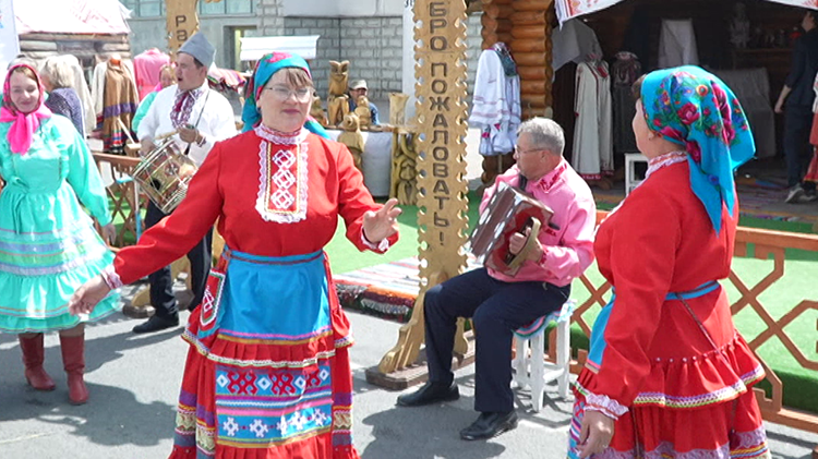 Мировые рекорды и бронь белорусских санаториев онлайн. Узнали, чем удивляла улица Дружбы в Уфе