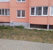 В Бресте женщина закрыла мужа в квартире, чтобы он не пил. Мужчина выпал из окна