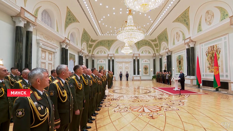 «Смею заверить вас, товарищ Главнокомандующий». Выпускники военных вузов обратились к Президенту-1