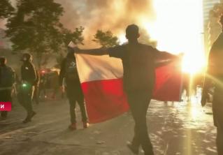 Люди с огнестрельными ранениями попали в больницы после митингов в Чили