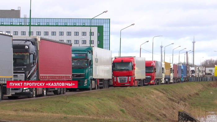 Польскія ўлады абмяжуюць рух грузавога транспарту праз «Кукурыкі». Што кажуць кіроўцы?-16