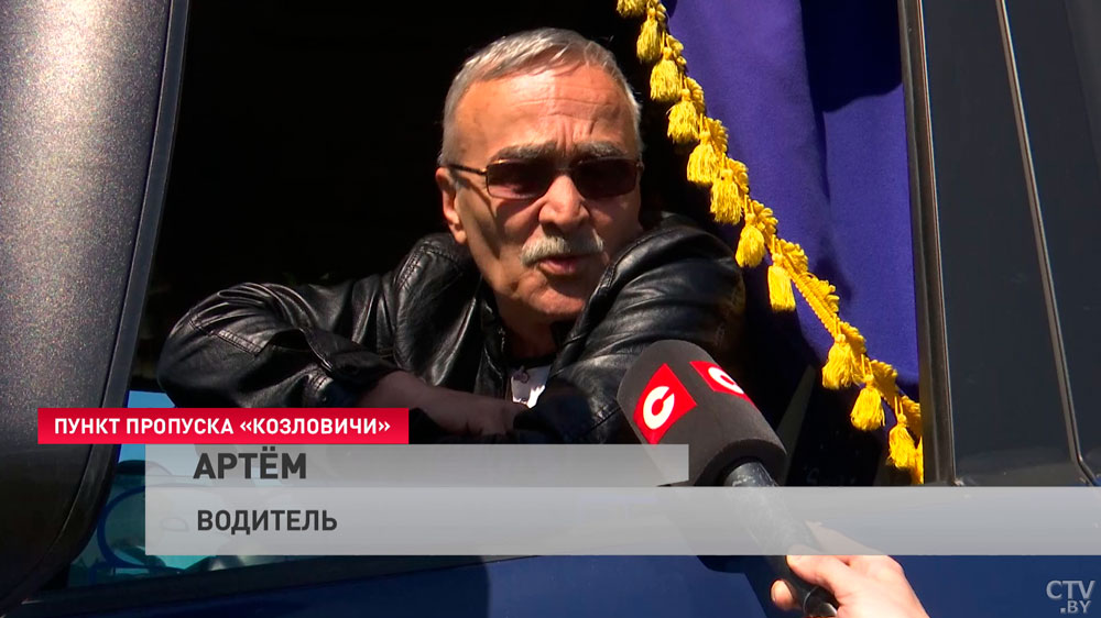 «В день по километру, бывало, трое суток вообще стояли». Что говорят белорусские и российские водители на границе?-16