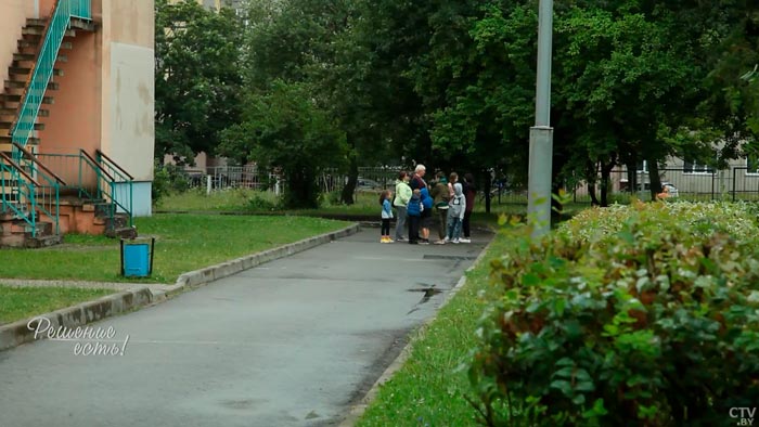 Ребёнок провёл день в реанимации. Что выяснили органы опеки после изъятия двух мальчиков из приёмной семьи?-1