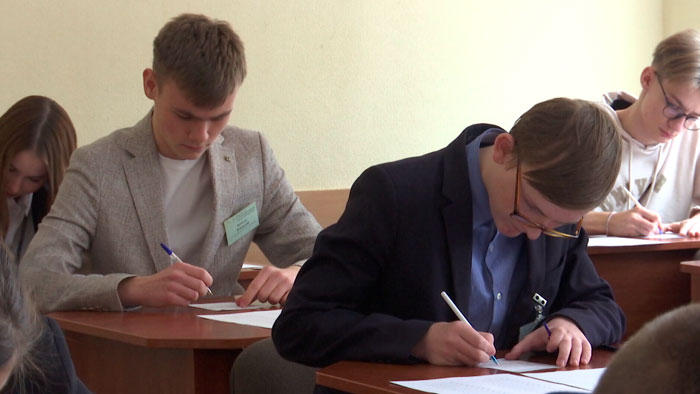 В Беларуси пересчитали результаты первого централизованного экзамена