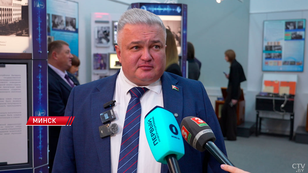 В Национальном историческом музее работает экспозиция к 100-летию белорусского радио-4