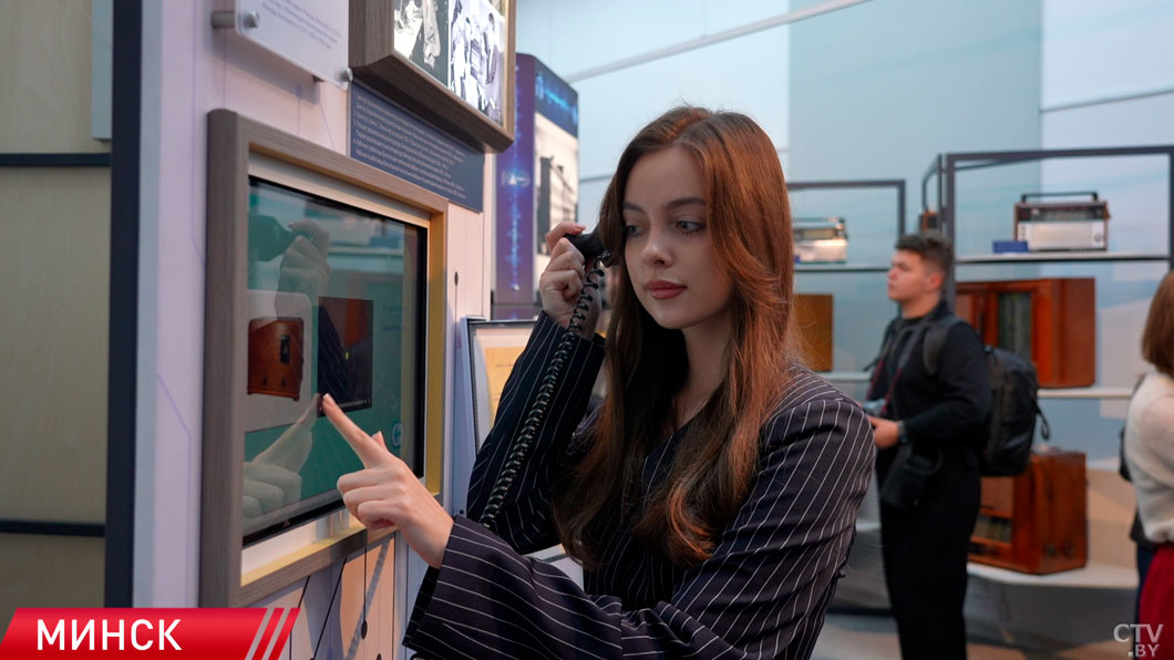 В Национальном историческом музее работает экспозиция к 100-летию белорусского радио-2