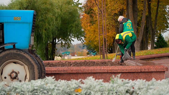 В Витебске высаживают цветы, кустарники и деревья к сезону 2026 года В Витебске высаживают цветы, кустарники и деревья к сезону 2026 года