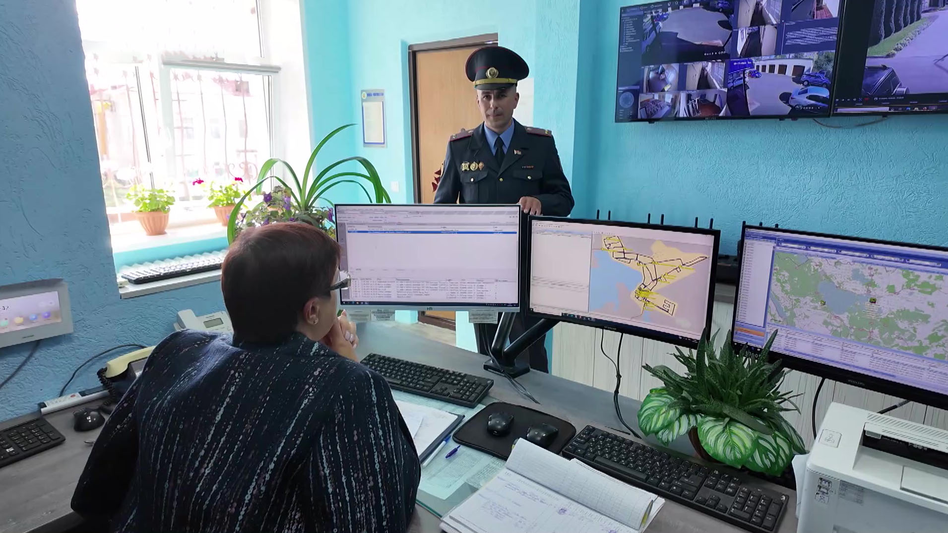 Мы как одна большая семья – о работе Департамента охраны рассказал начальник мядельского отделения Мы как одна большая семья – о работе Департамента охраны рассказал начальник мядельского отделения