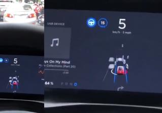 Автопилот Tesla попал в пробку и попросил водителя взять управление на себя