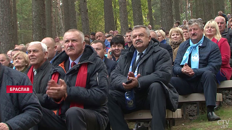 «За этим большой труд стоит». На «Дажынках-2019» в Браславе наградили лидеров уборочной страды-9