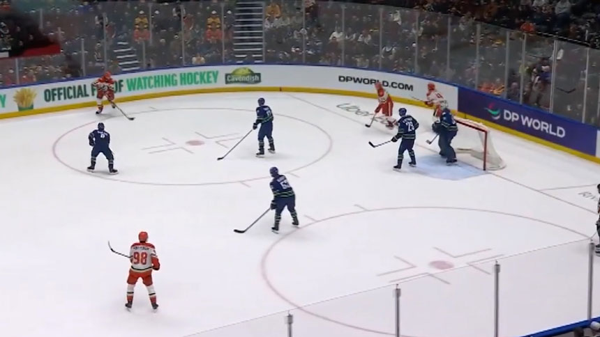 Никита Толопило вызван из АХЛ в «Ванкувер»