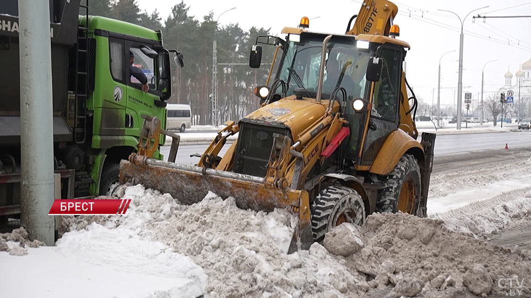 В Беларуси объявлен оранжевый уровень опасности из-за циклона «Леони»-2