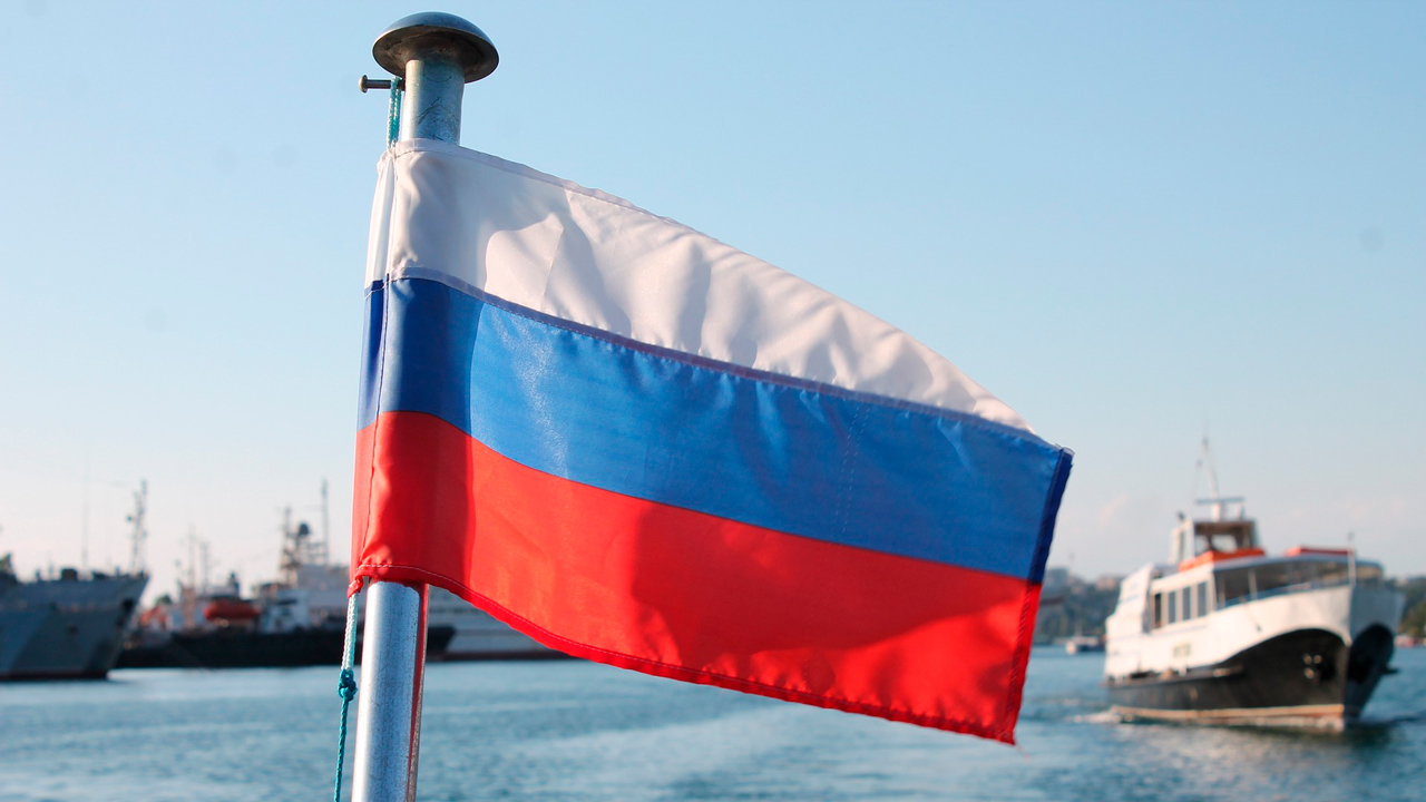 В РФ заявили, что Зеленскому надо закрыться навсегда в бункере