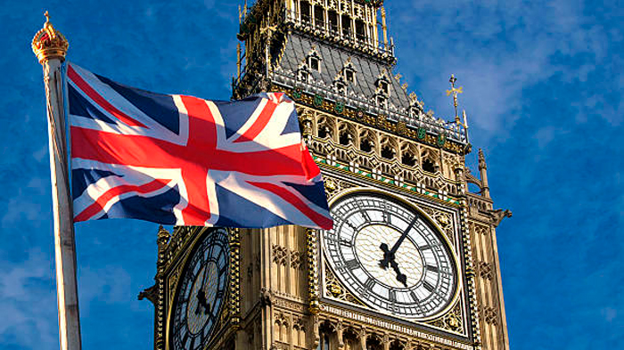 DM: Стармер с трудом объяснил решение предоставить США базы для атаки на Иран-0