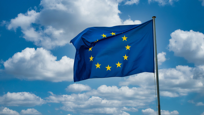 Euractiv: 74 евродепутата хотят отставки главы ЕК из-за коррупции-0