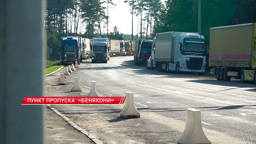 Порядка 370 фур ожидают очереди на въезд в Польшу – перевозчики негодуют из-за запрета-6