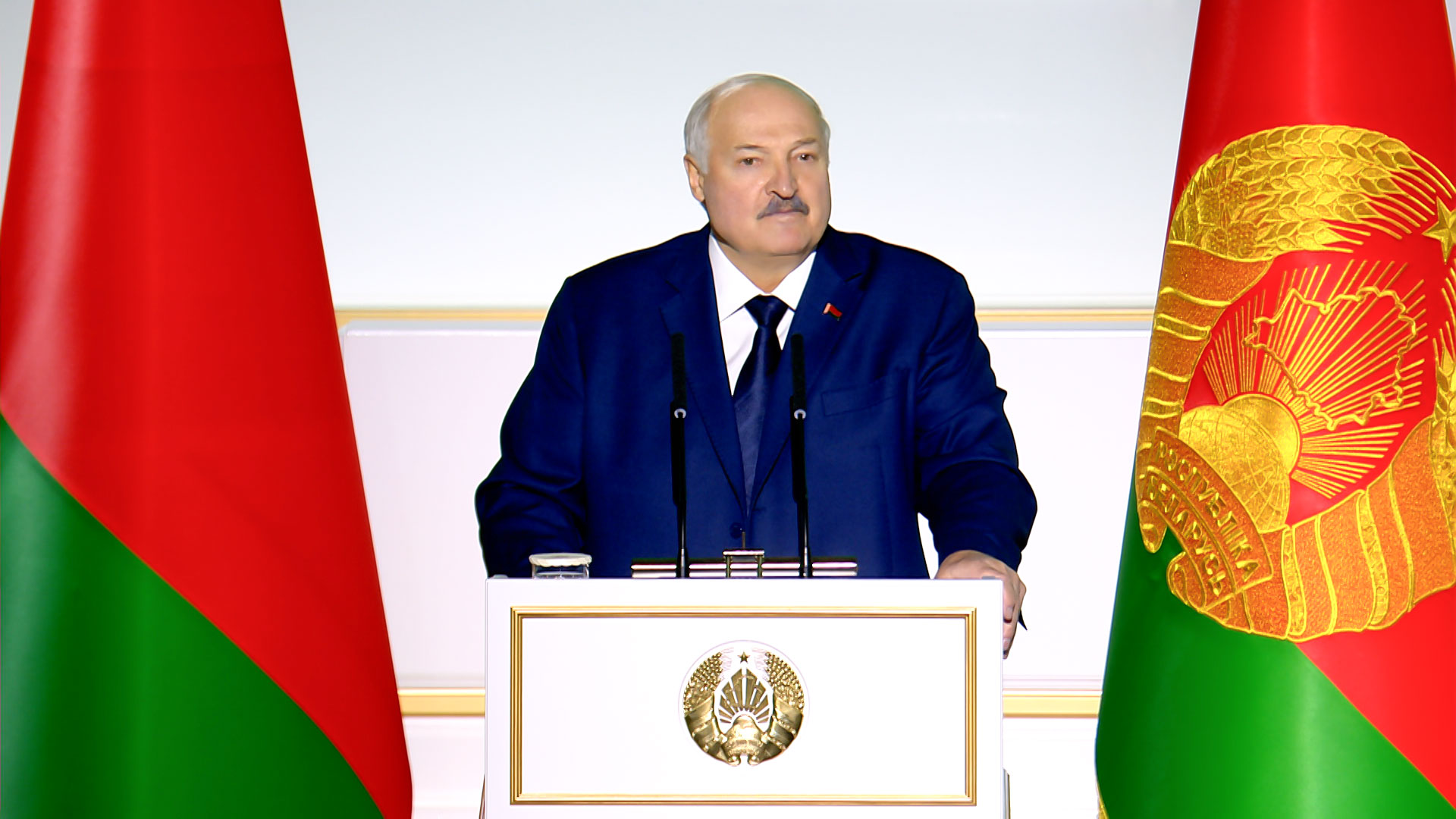 «Это блатные кормушки?» Лукашенко возмутился работой «институтов развития»-0