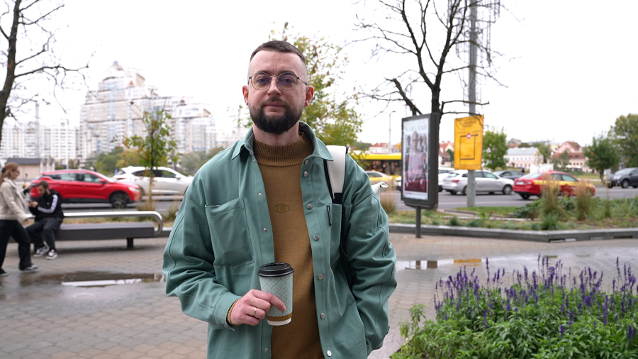 Всё дело – в аксессуарах. Минчане раскрыли секреты модных осенних образов