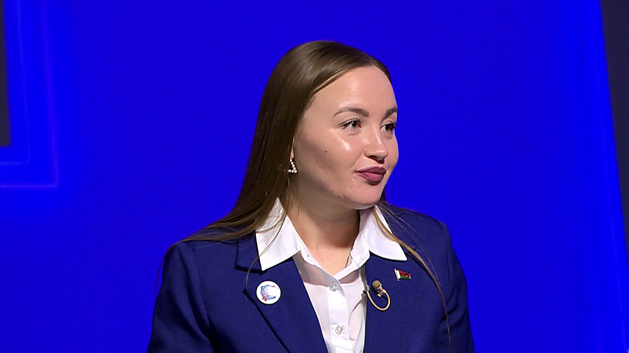 Шантажируют и требуют выкуп! Психолог рассказала, как мошенники воздействуют на детей и затягивают их в схемы