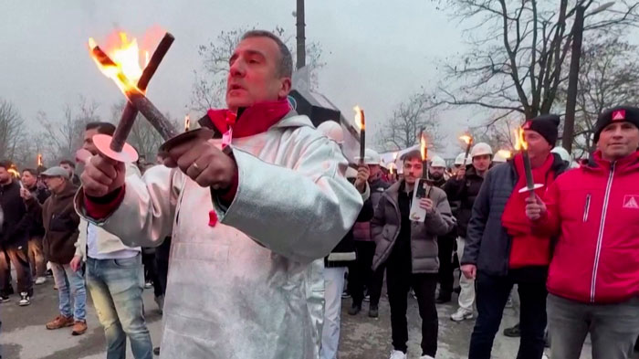 Немецкие сталелитейщики устроили массовую акцию протеста против закрытия заводов