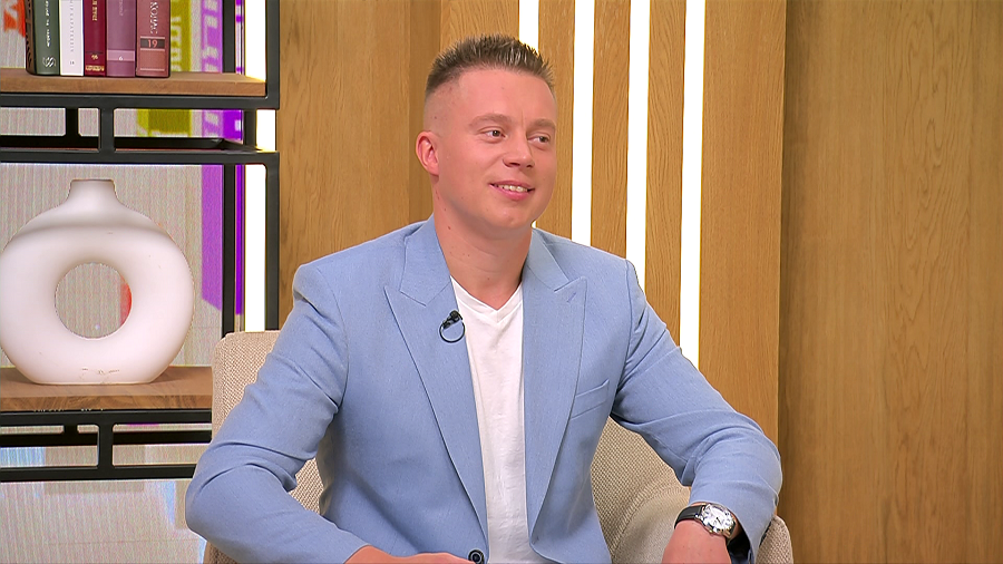 «Клип снимали в машине ночью в Гродно» – Евгений Кислый о новой песне «Уголёк»
