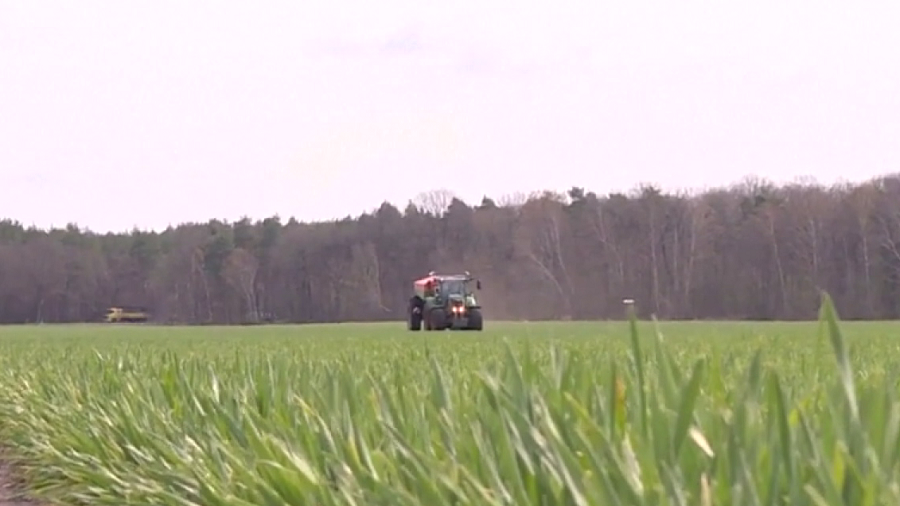 Фермеры Эстонии и Германии не могут приступить к посевной из-за отсутствия азотных удобрений