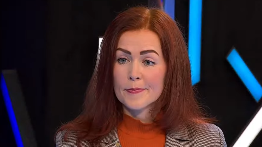 «Воздействуют обтекаемыми фразами». Эксперт объяснила, почему люди начинают верить гадалкам-эзотерикам